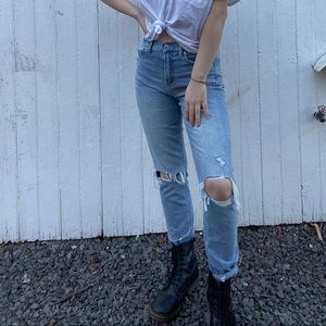 American Eagle Mom Jeans